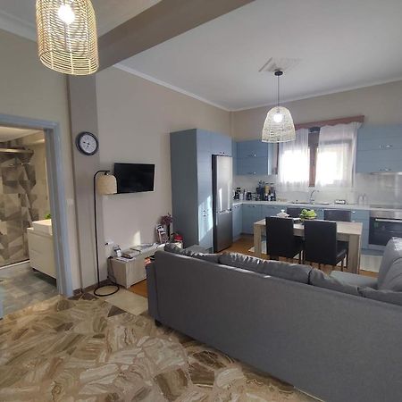 Апартаменты Myron & Gabby'S House Монемвазия Экстерьер фото